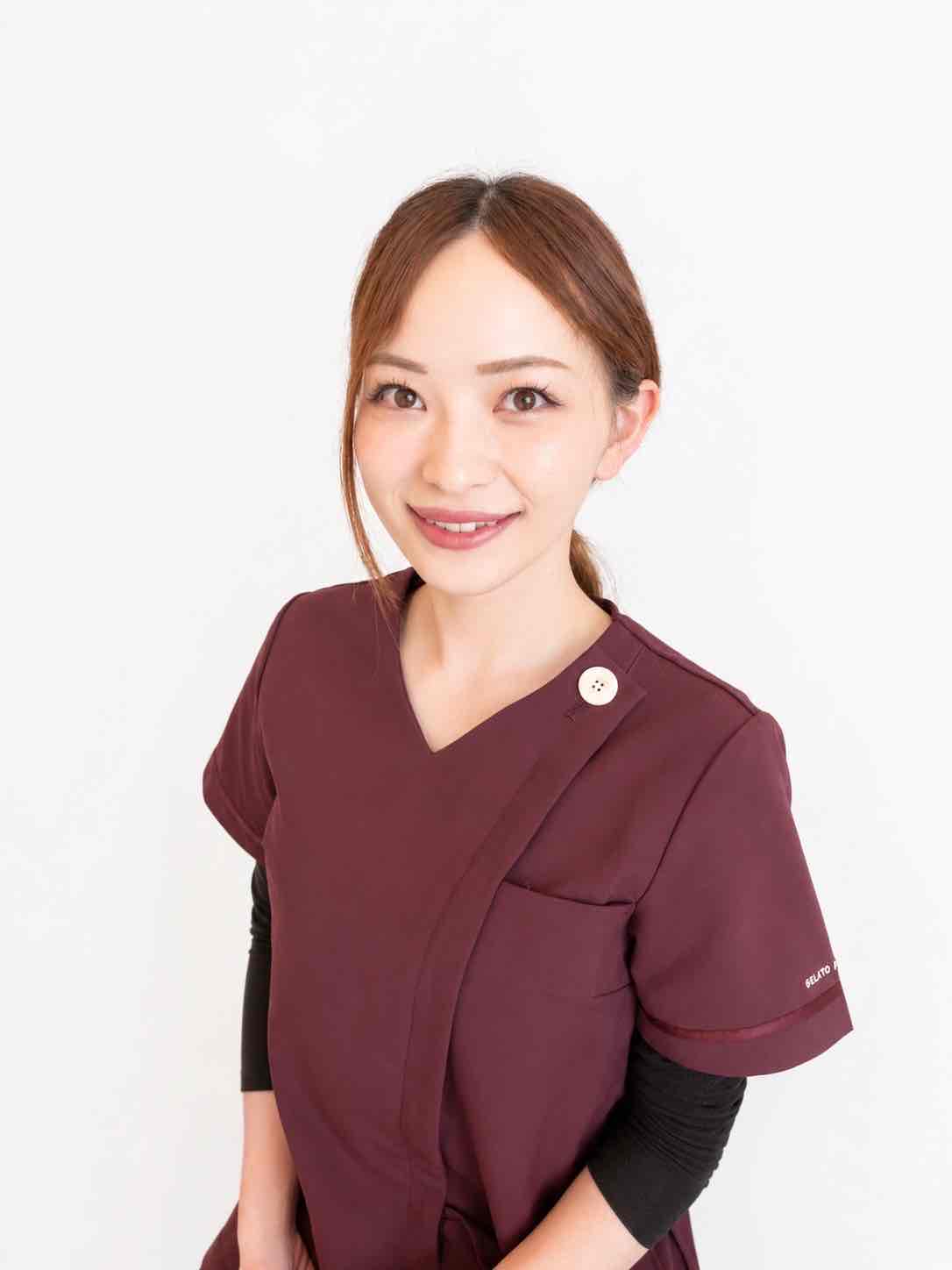 上野山　杏里